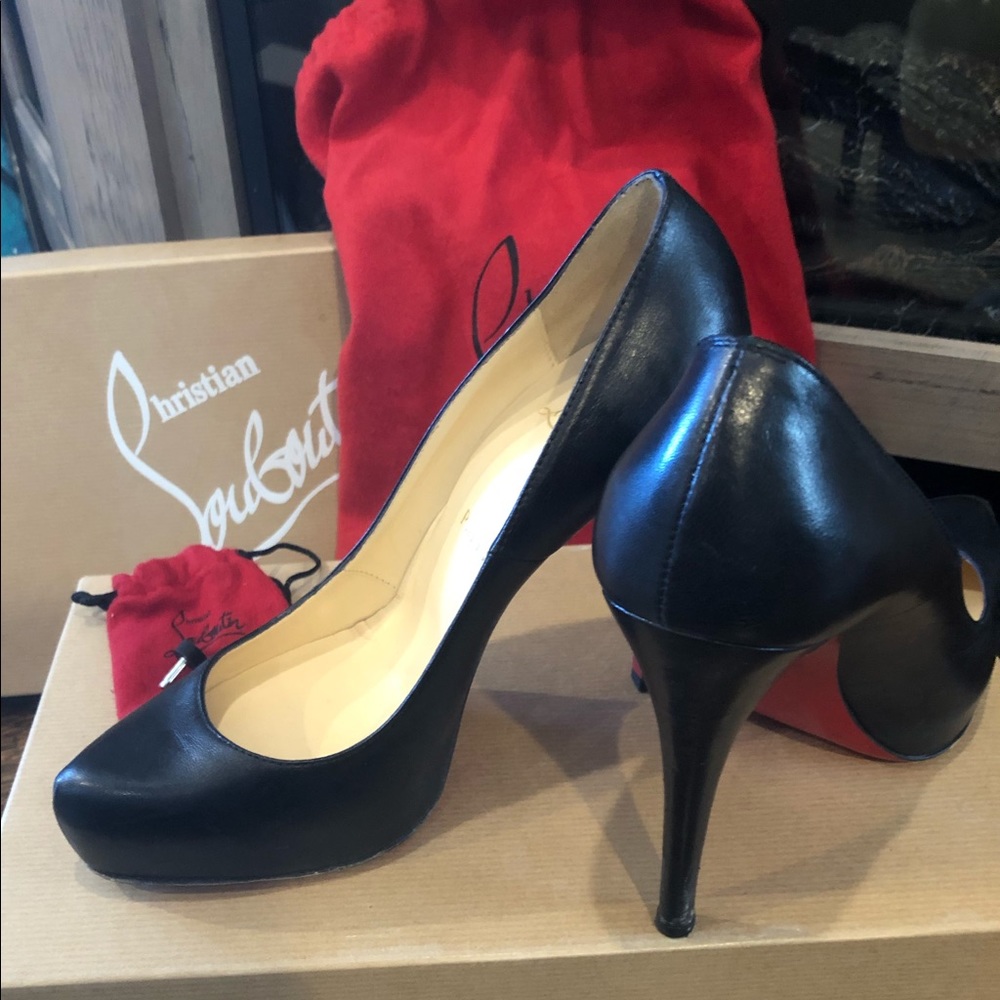 Authentic Christian Louboutin Platform Pumps 37